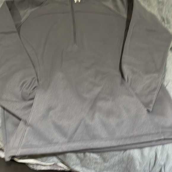 50% Discount New With Tags Under Armour womens fleece size Large - Picture 4 of 6